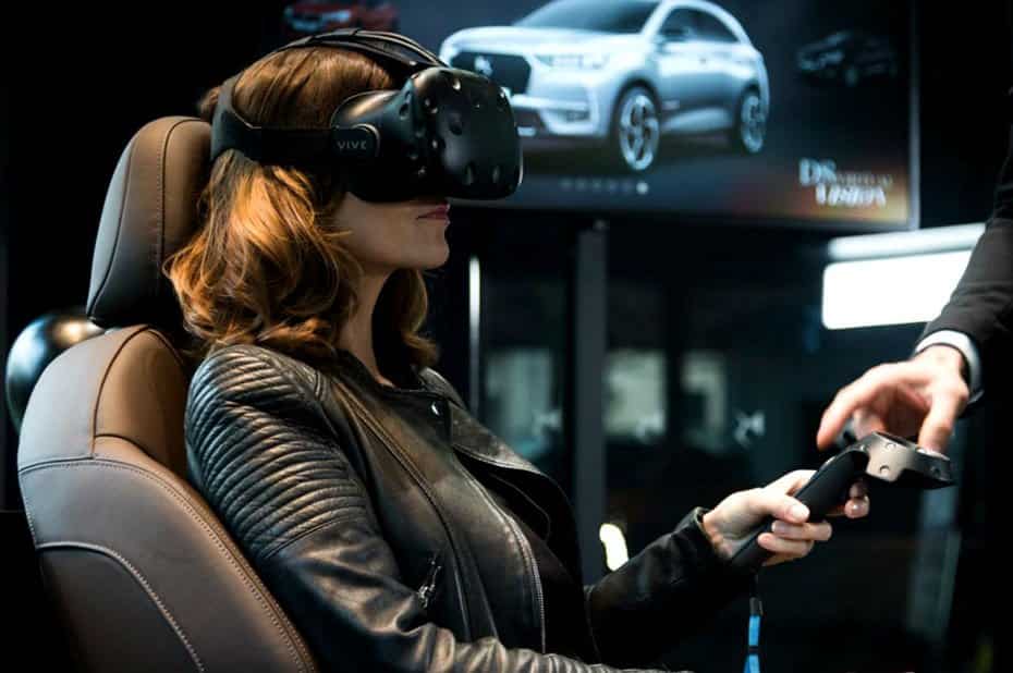 Femme avec un casque de VR